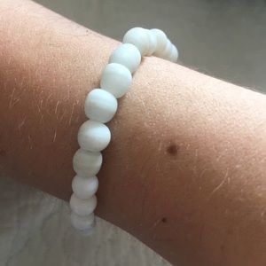 White ceramic beaded bracelet